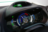 【ホンダ インサイト 新型発表】インターフェイス統合型の省燃費運転支援、エコアシスト 画像