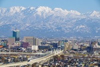 北陸新幹線で効率的な「雪落とし」…AIを使い作業の要否を判断 12月1日から 画像
