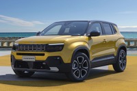 ジープ初のEV『アベンジャー』、航続400km…受注を欧州で開始 画像