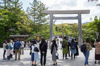 スポット検索ランキング、「伊勢神宮内宮」が4年連続トップ 2022年車部門 画像