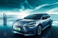 航続616km、トヨタのEVセダン『bZ3』、予約受注を中国で開始 画像