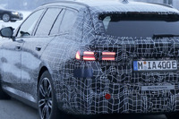 BMW『5シリーズ』はワゴンも電動化!「i5ツーリング」は2024年登場か 画像