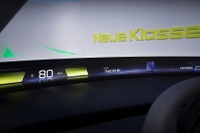 BMWの新型EVの内装写真、次世代ヘッドアップディスプレイ採用へ…CES 2023 画像