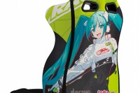 初音ミクコラボシートなど、ブリッドは最新シートを多数展示…東京オートサロン2023 画像