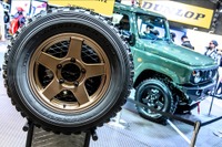 本物志向のオフホイール「ブラッドレー」最高峰モデルがすごい!足もと彩る「匠」と「エボリューション」…東京オートサロン2023 画像