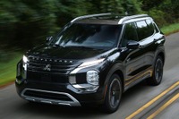 三菱 アウトランダー PHEV 新型に米国進出40周年記念車設定…ブロンズルーフ採用 画像