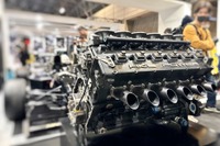 F1を目指した幻のV12気筒エンジン、HKSの創業50年の軌跡と未来への道程…東京オートサロン2023 画像