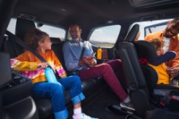 トヨタの新型SUV、ゆとりの3列シート…『グランドハイランダー』は2月8日米国発表予定 画像