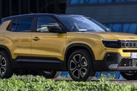 ジープ初のEV『アベンジャー』、航続400km…欧州納車は今春から［詳細写真］ 画像