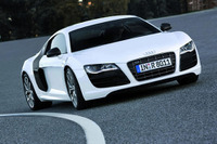アウディ R8 V10、50万ドルで落札…米チャリティオークション 画像
