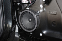 新連載［初めてのスピーカー交換・完全ガイド］市販スピーカーに換えると音が良くなるのはなぜ？ 画像
