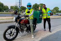 「住所のない国」でラストマイル配送、バイクとITを活用したヤマハ発動機の挑戦 画像