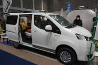 雪道にも強い、東北が鍛えたコンパクトキャンピングカー:RVグランモービル「トラッド200 4×4」…東北キャンピングカーショー2023 画像