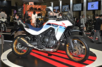 復活のホンダ『トランザルプ』、開発当初のコンセプトは「オフロード寄りの750cc版CRF」だった…東京モーターサイクルショー2023 画像