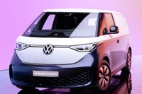 フォルクスワーゲン商用車、営業利益は7倍以上に 2022年通期決算 画像