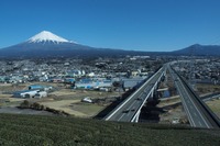新東名・浜松-駿河湾沼津で自動運転専用レーン設置計画が浮上［新聞ウォッチ］ 画像