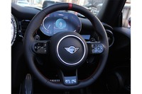 MINI Lci2モデル用小径スポーツステアリング、アムゼックスが発売 画像