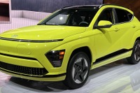ヒョンデの小型SUV『コナ』新型にEV、日本にも導入予定…ニューヨークモーターショー2023 画像