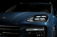 ポルシェ カイエン 改良新型、内外装を先行公開…実車は4月18日発表予定 画像