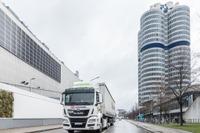 BMW、水素化植物油燃料を部品輸送に…CO2を90%削減可能 画像