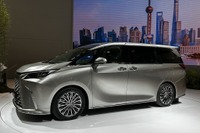 なぜショーファードリブンはセダンからミニバンへ移行?…レクサス LM 新型も今秋日本で発売 画像