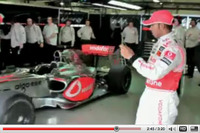 ハミルトン、リモコンでF1を操る!? 画像