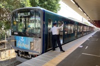 西武のハリー・ポッター電車「スタジオツアー東京エクスプレス」が出発進行! 駅もリニューアル 画像