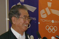 東京マラソン---「無理しないで走って」石原都知事 画像