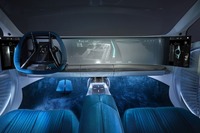 DS、次世代車のインテリア提示…ダッシュ全面がディスプレイに 画像