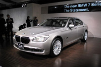 【BMW 7シリーズ 新型発表】BMW初の地デジ&日本専用ナビ搭載 画像