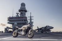 モト・グッツィ V100マンデッロ、イタリア空軍とのコラボモデルを日本国内28台限定で発売 画像