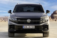 VW トゥアレグ 改良新型に「R」、462馬力のPHEV…欧州受注開始 画像