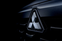 三菱自動車、新型コンパクトSUVのティザー公開…コアマーケットのアセアンに投入予定 画像