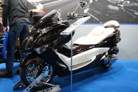 【東京モーターサイクルショー09】ワイズギア…カスタムパーツだけではない! 画像