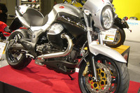 【東京モーターサイクルショー09】MOTO GUZZI、1200SPORTの4バルブ仕様を参考出品 画像