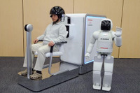 考えるだけでロボットを制御---ホンダ子会社、ATR、島津製作所が技術開発 画像