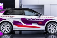 アウディ『Q6 e-tron』、プロトタイプに新しいカモフラージュ、その狙いとは 画像