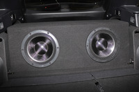 サブウーファーからの超低音は「モノラル」と「ステレオ」、どちらで鳴らす?…キーワードから読み解くカーオーディオ 画像