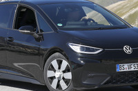 これがEV時代の正統ホットハッチだ! ゴルフGTIより速い!? VW『ID.3 GTX』を激写 画像