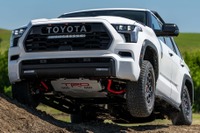 トヨタ『セコイア』、全車ハイブリッドの大型SUV…2024年型を米国発表 画像