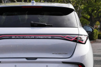 【BYD ドルフィン 新型試乗】走りは「普通」? スタンダードとロングレンジの大きな違いは…中村孝仁 画像
