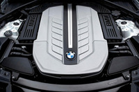 BMW 7シリーズ にV12ツインターボ…パフォーマンスと環境性能を両立 画像
