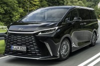 レクサスのミニバン『LM』新型、欧州仕様を発表 画像