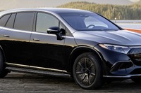 究極のメルセデスマイバッハ、EV『EQS SUV』に「ナイトシリーズ」設定 画像