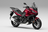 ホンダの大型ツアラー『NT1100』に新色レッドを採用 画像