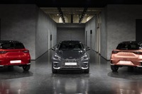 レクサス最小SUV『LBX』、日本円で約550万円から…受注を英国で開始 画像