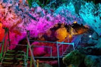 洞窟探検はEVで…テラモーターズが沖縄の観光地に充電器を導入 画像