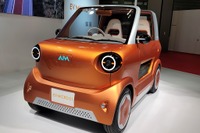 リゾート仕様のマイクロEVがなぜ120km分のバッテリーを積むのか…ジャパンモビリティショー2023 画像