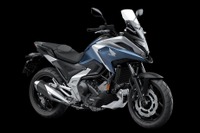 ホンダ二輪の大型スポーツ『NC750X』、新色マットナイトシェードブルー設定…米2024年型 画像