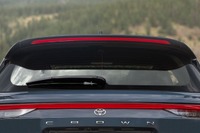 トヨタが『クラウンSUV』を11月14日に米で発表へ…エステートか 画像